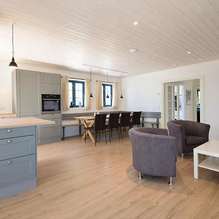 Fantastisk Hjem I Med Sauna Feriehus Otterup